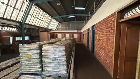 329a Mundt St - Unit 4 - 514m² - Industrial (1).